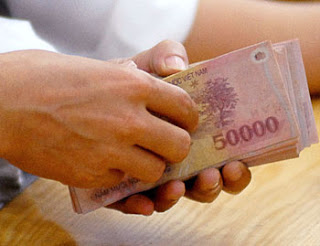 Khi cả tập thể đòi tăng lương