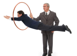 Trị bệnh “nhảy việc”