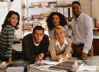 Lưu ý khi làm việc với sếp Tây