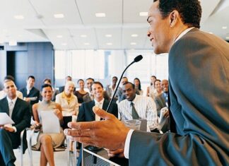 Những thói quen xấu khi thuyết trình