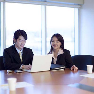 Bạn quan tâm tới điều gì khi đi xin việc?