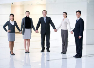 Những chú ý trang phục khi giao tiếp với doanh nhân nước ngoài