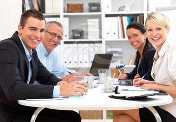 Xoa dịu làn sóng sa thải nhân sự ngân hàng – bằng cách nào?