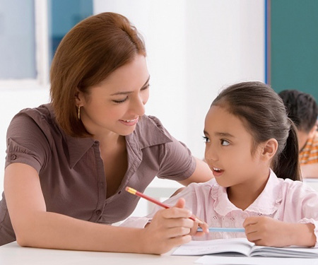 Hồng Công: Dạy thêm kiếm hơn 2 tỉ đồng/tháng