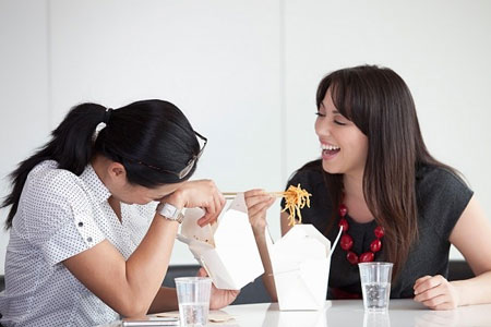 “Hủ nữ” và những câu chuyện bi hài nơi công sở