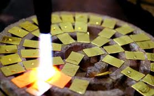 2014, doanh thu Vàng sẽ sụt giảm
