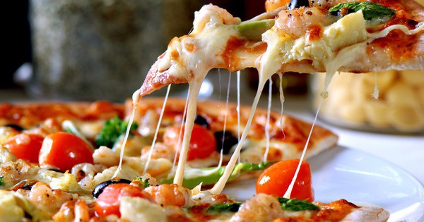 Bí quyết thành công của chàng trai giao pizza trở thành ông chủ: Để dành tiền và đi ăn trưa với người giàu