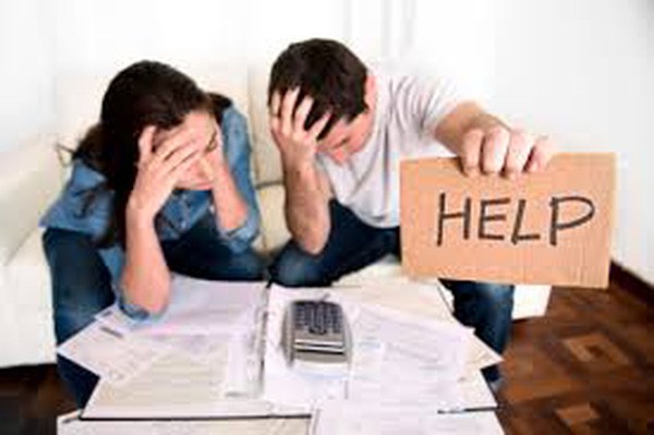 Sau tin hàng triệu người chết vẫn chưa hết nợ, ngày càng nhiều người Mỹ mất ngủ vì chuyện tiền bạc