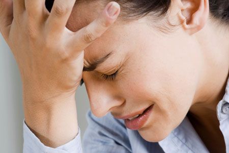 Vì sao phụ nữ không nên khóc nơi công sở?