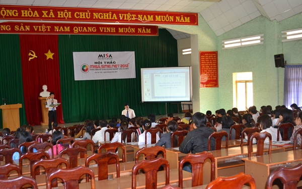 MISA BMT hỗ trợ DN báo cáo quyết toán năm 2011