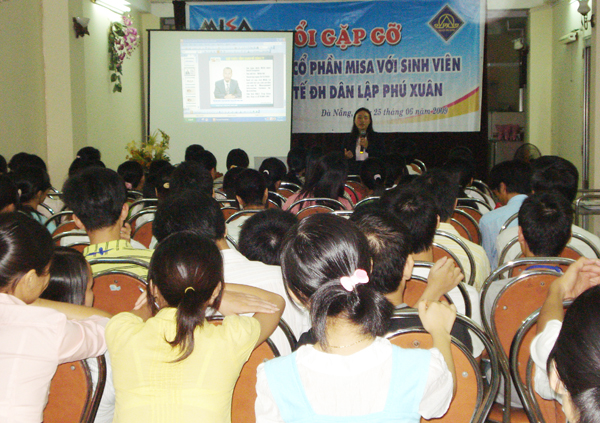 Công ty Cổ phần MISA tại Đà Nẵng gặp gỡ sinh viên khoa Kinh tế Đại học Dân lập Phú Xuân