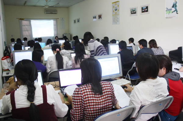MISA Hà Nội hỗ trợ đào tạo kế toán máy cho giảng viên các trường phía Bắc