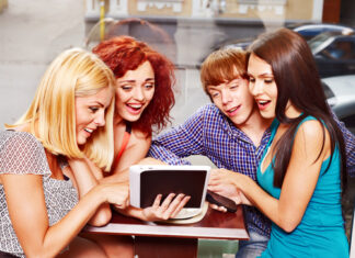 Nghề báo – Hấp dẫn hay nguy hiểm?