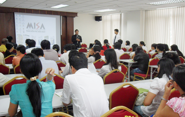 Gần 150 doanh nghiệp tham gia hội thảo quyết toán thuế TNDN, thuế TNCN