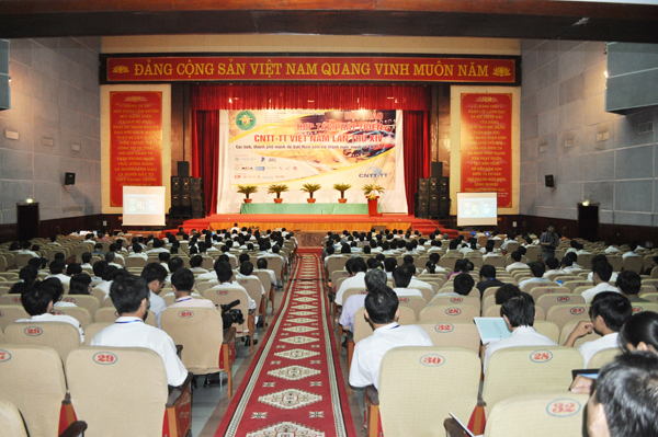 Chủ tịch HĐQT tham gia Hội thảo Hợp tác Phát triển CNTT-TT Việt Nam lần thứ 14