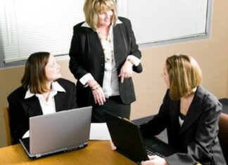Giao tiếp ở cơ quan cần chú ý những gì