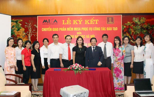 MISA Hà Nội chuyển giao phần mềm tại Trường Đại học Hà Nội