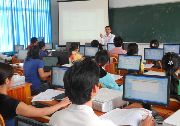 MISA BMT tập huấn MISA SME.NET 2010 tại Kon Tum