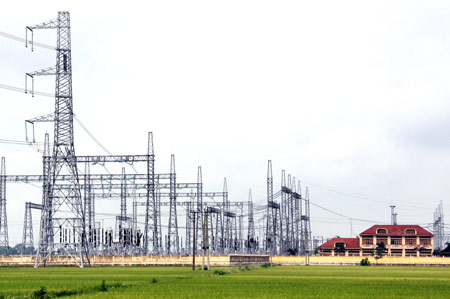 Trong năm 2013, sản lượng điện thương phẩm của EVN đạt 115,06 tỷ kWh