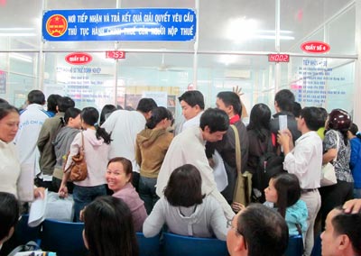 Bà Phạm Chi Lan: “Đừng đổ khó cho người dân và doanh nghiệp nữa!”