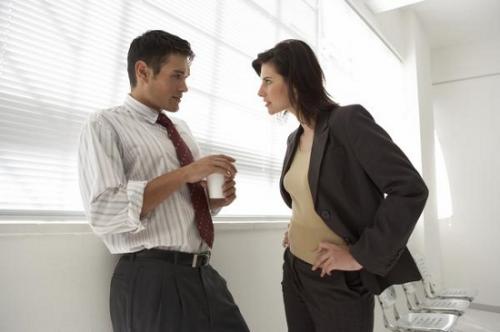 Bạn đang bị sếp và đồng nghiệp bắt nạt