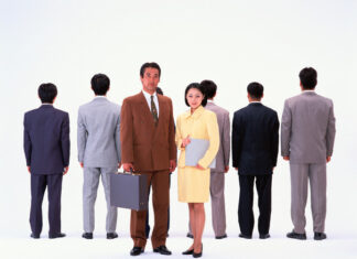 Làm sao để “tăng trọng” trong giao tiếp công sở?
