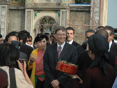 Bill Gates không có “cửa” vào Việt Nam làm việc
