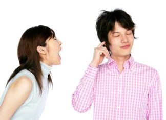 Im lặng để lắng nghe và lắng nghe để im lặng đúng lúc