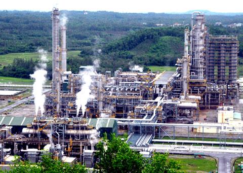 “Bội thực” dự án lọc dầu: Việt Nam đi ngược thế giới?