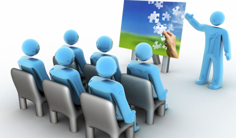 Học cách cười để vượt… khủng hoảng