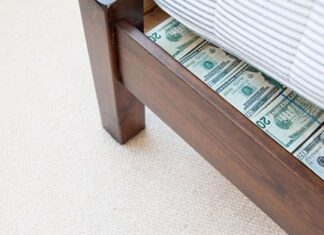 Các công ty đa quốc gia giữ tiền như thế nào?