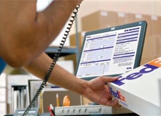 Chuyển phát nhanh: Doanh nghiệp nội hụt hơi