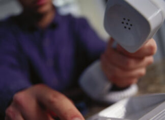 Chuyện điện thoại ở nơi làm việc