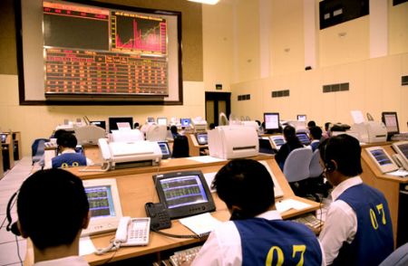 Năm 2013 đã có 15 Công Ty Chứng Khoán không còn hoạt động