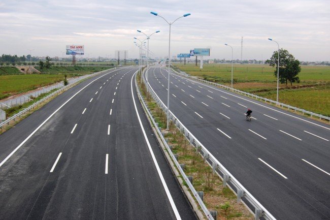 Đại gia BĐS bắt tay xây cao tốc