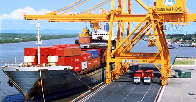 Doanh nghiệp Việt chỉ nắm 10% thị phần vận tải biển