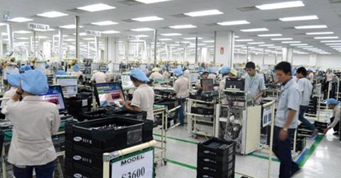 Doanh nghiệp Việt không làm được vỏ Samsung: Bó tay là đúng vì…