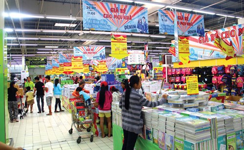 Đón năm học mới: Hàng Việt vào trường