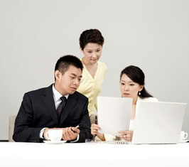 Tìm hứng thú ở chính bàn làm việc