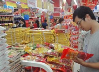 Đưa hàng vào siêu thị, doanh nghiệp phải “bôi trơn”