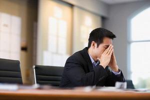 Đừng tự đầu độc mình bằng công việc