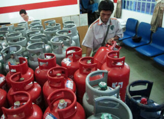 Từ 1/10: Giá gas sẽ giảm 8.000 đồng/bình 12kg