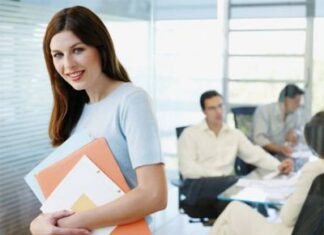 Coi nhân viên như khách hàng