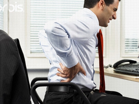 Giảm đau lưng khi làm việc lâu với máy vi tính