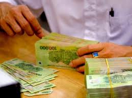 Nợ lương cắt thưởng cuối năm, dân văn phòng kêu trời