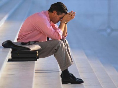 Đối mặt với sự thật khi bị giáng chức
