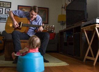 Giúp trẻ học nói dễ dàng hơn bằng âm nhạc