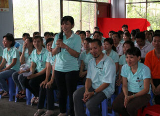 Khuyến khích đối thoại