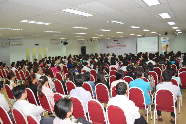 Nhiều doanh nghiệp quan tâm đến PM MISA trong khóa hội thảo cuối năm