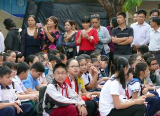 Khóc, cười với tuyển sinh đầu cấp vào lớp 6